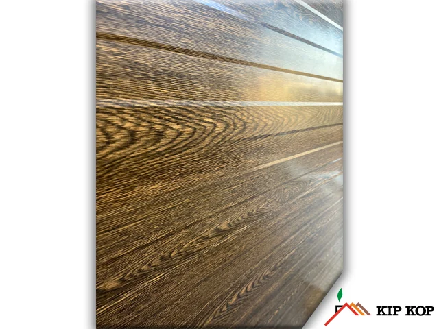 SANDWICH-WANDPLATTE 2. KLASSE IN DUNKEL-GOLDENER EICHENOPTIK